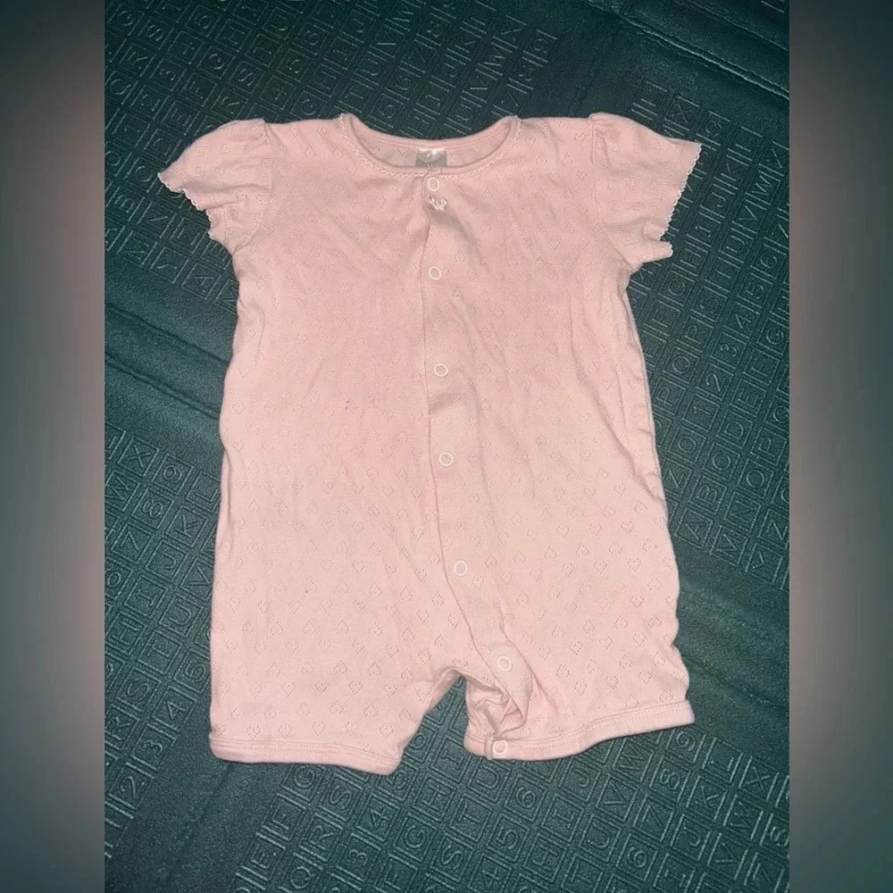 h and m one piece-  6-9 months​